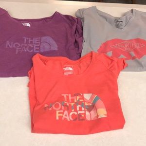 Women’s The North Face graphic t-shirts.